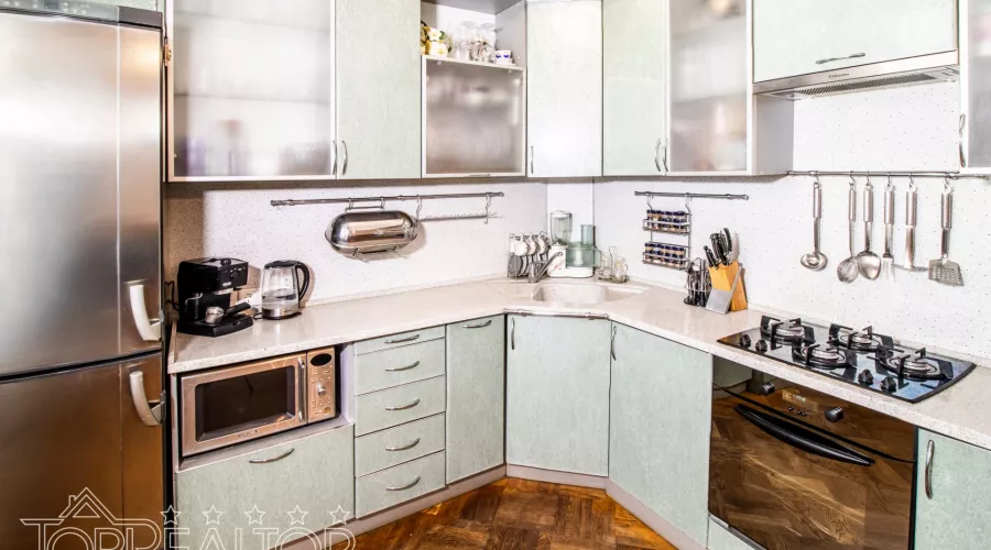 Продам 2 кімнатну квартиру. Центр! Площа Конституції 2/2. | Toprealtor