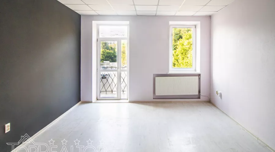 Здам в оренду офісне приміщення в концерні Райський Уголок на вул. Кравцова, 19 | Toprealtor