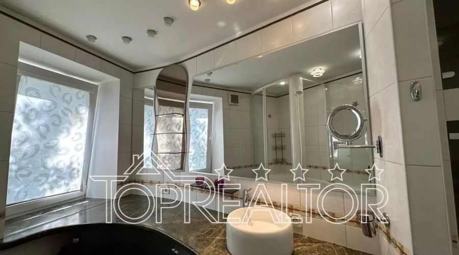 Продам гарну 3-кімнатну квартиру-студію на Олексіївці. | Toprealtor