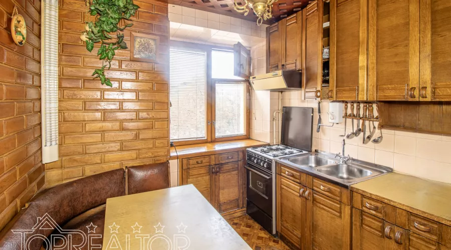 Продам 3 кімнатну квартиру поруч Метро 23 Серпня. | Toprealtor