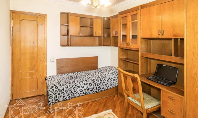 Продам 3 кімнатну квартиру поруч Метро 23 Серпня. | Toprealtor