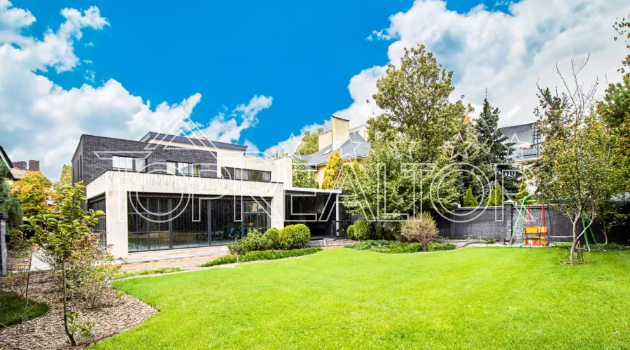 Продам 2-поверховий котедж з дизайнерським ремонтом на Шатилівці. | Toprealtor