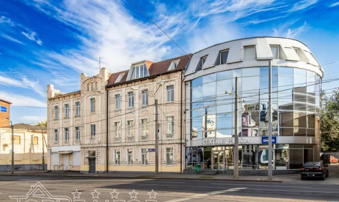 Продам 4-пов. торгово-офісний центр на пр. Героїв Харкова 50/52 | Toprealtor