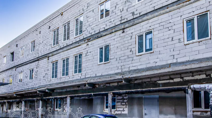 Продам 3-пов. будинок біля метро Ярослава Мудрого, будинок під медичний центр | Toprealtor