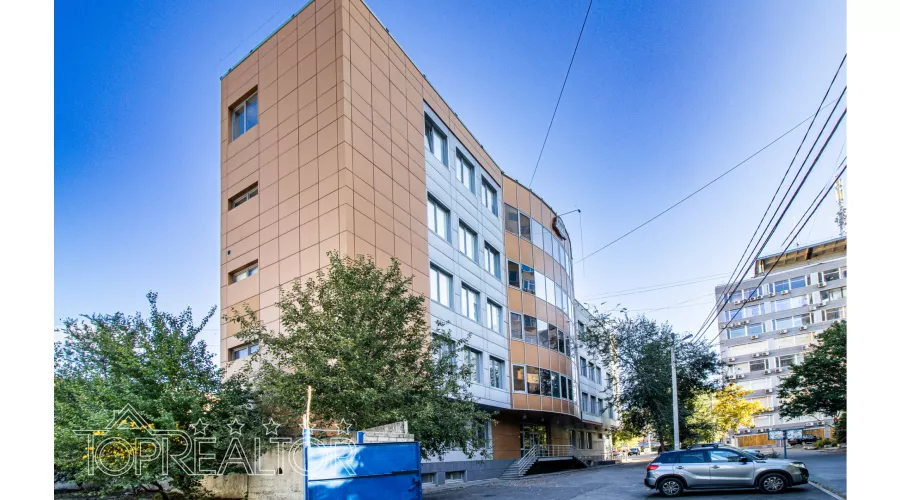 Продам приміщення в офісному центрі на вул. Космічна 23-А | Toprealtor