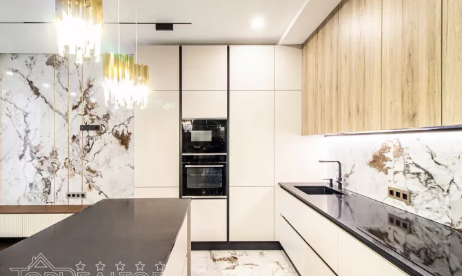 Продам 4-кімн. квартиру з дизайнерським ремонтом у ЖК Резиденція | Toprealtor