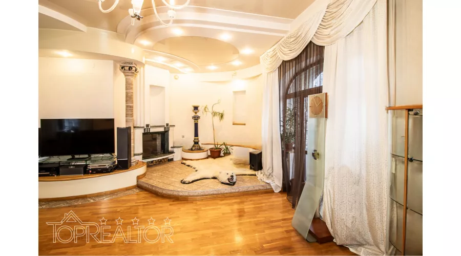 Продам 2-ярусну 5-кімн. квартиру в історичному особняку на вул. Алчевських | Toprealtor