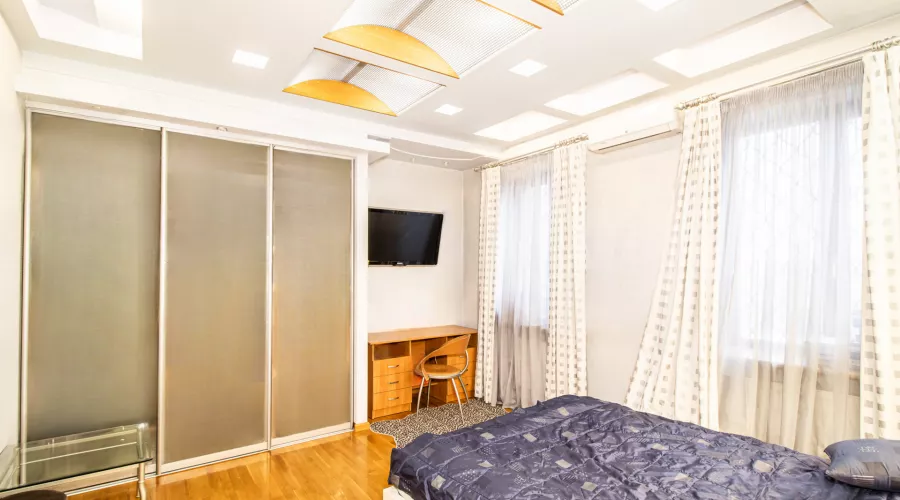 Продам 2-ярусную 5-комнатную квартиру в историческом особняке на ул. Алчевских | Toprealtor