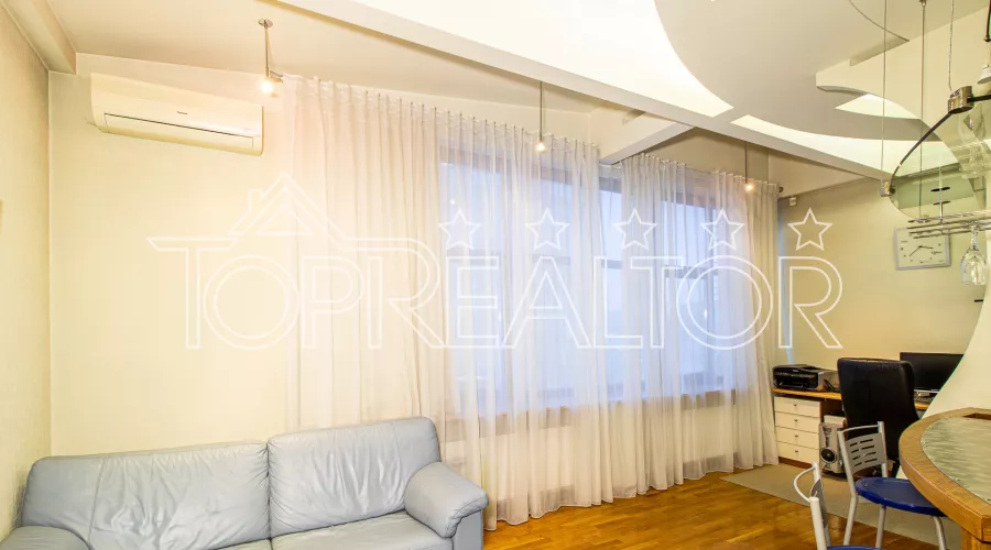 Продам 2-ярусну 5-кімн. квартиру в історичному особняку на вул. Алчевських | Toprealtor