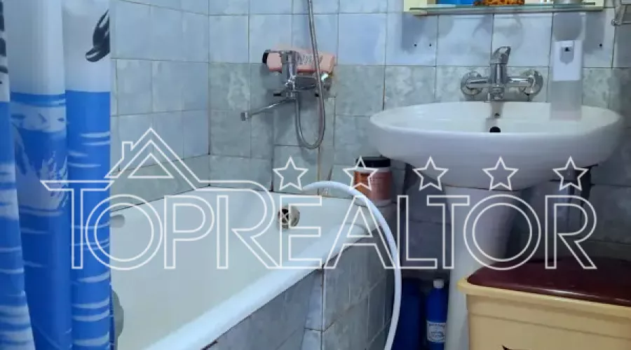 Продаж 3-к квартири в районі Олексіївка, проспект Перемоги, 61 | Toprealtor