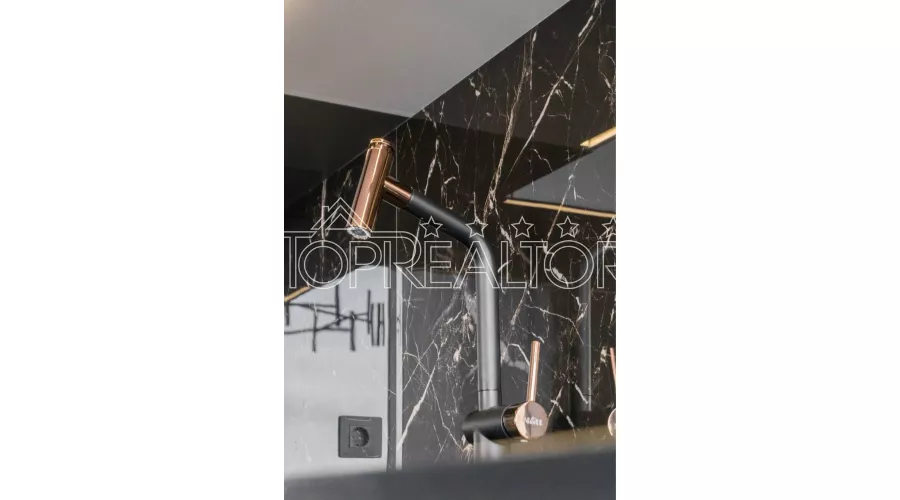 Продам! Квартира 3-кімнатна з ремонтом. ЖК Кристалл | Toprealtor