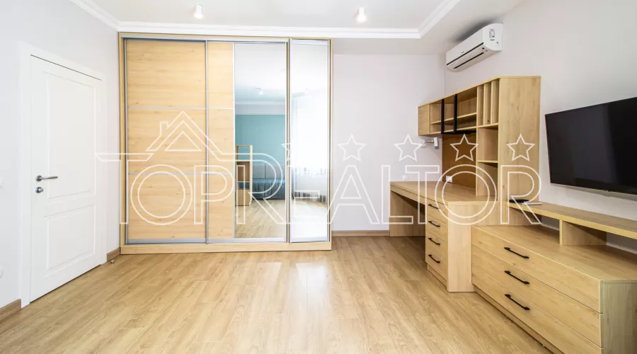 Продаж! 5-кімнатна квартира в ЖК Олімп з дизайнерським ремонтом. Є відеоогляд. Без комісії! | Toprealtor