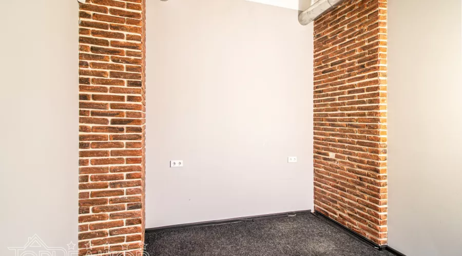 Оренда приміщення в офісному центрі Готель Харків | Toprealtor