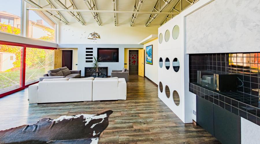 Продається, розкішний, просторий будинок пр. Науки, метро 23 Серпня | Toprealtor