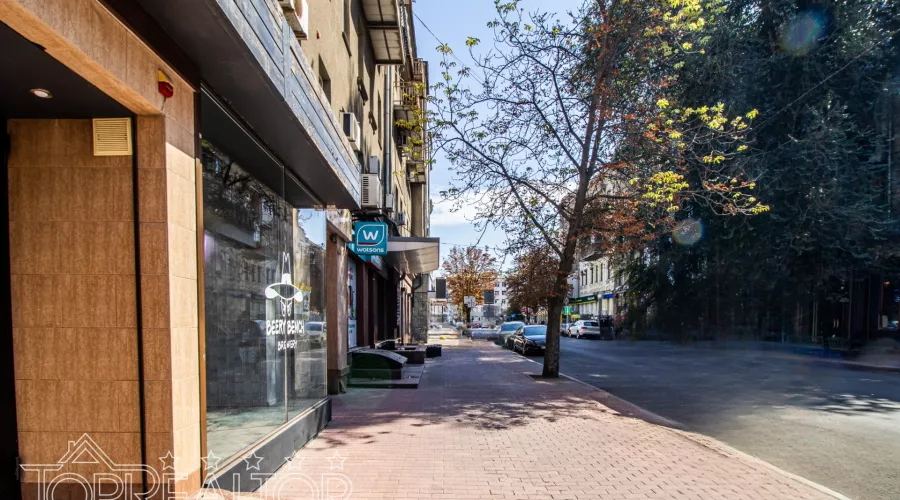 Здам приміщення на 1 поверсі, під магазин, громадське харчування на вул. Ярослава Мудрого 37 | Toprealtor