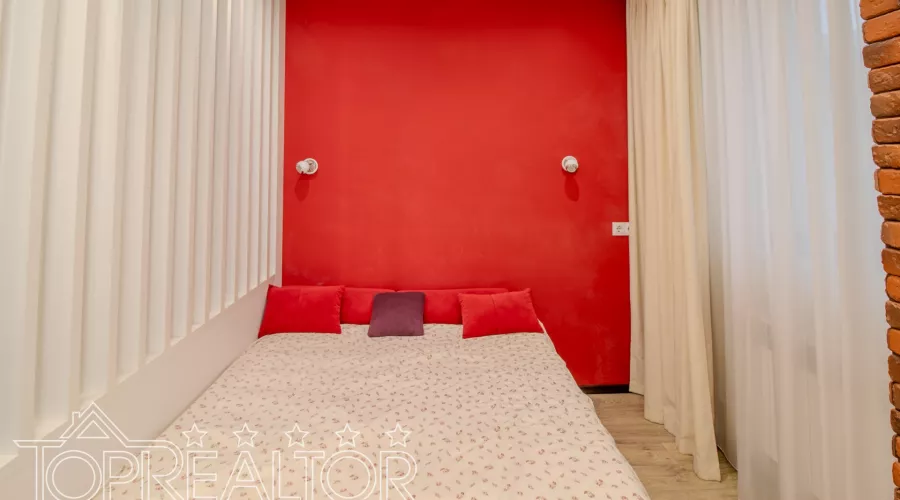 Продаж 2-к квартири на вул. Білогорська, 1-Б (Олексіївка) | Toprealtor