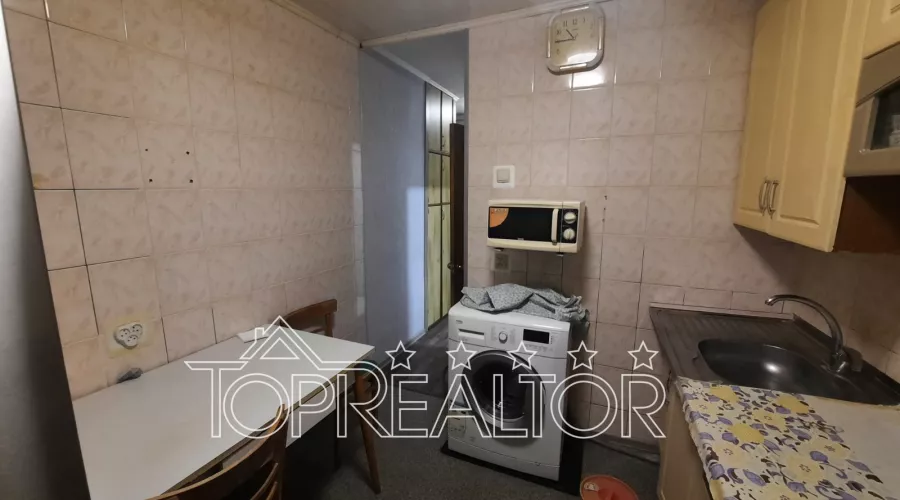 Продається 3-кімнатна квартира на вулиці Танкопія 6 | Toprealtor