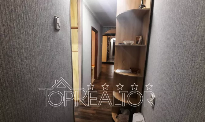 Продається 3-кімнатна квартира на вулиці Танкопія 6 | Toprealtor