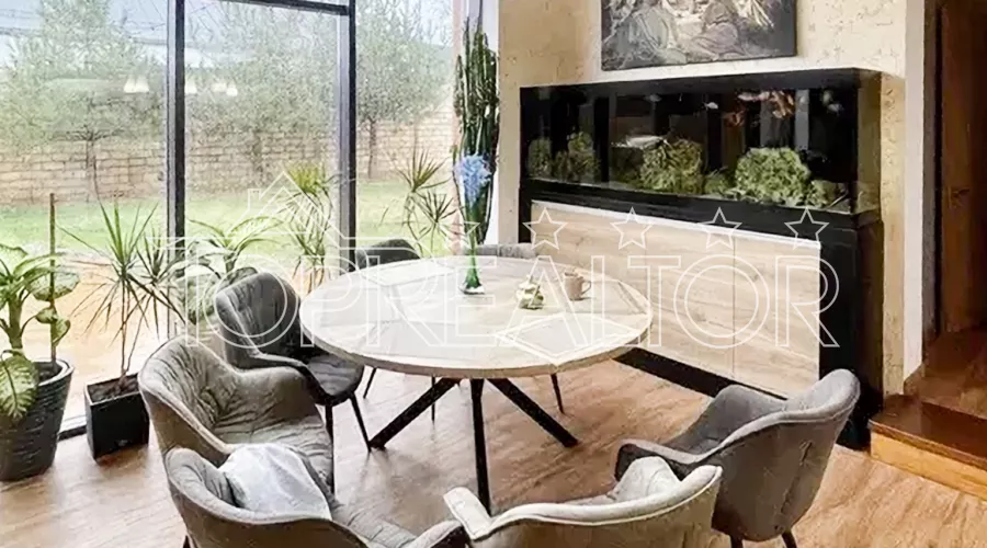 Продам сучасний будинок по проспекту Науки, 65 | Toprealtor