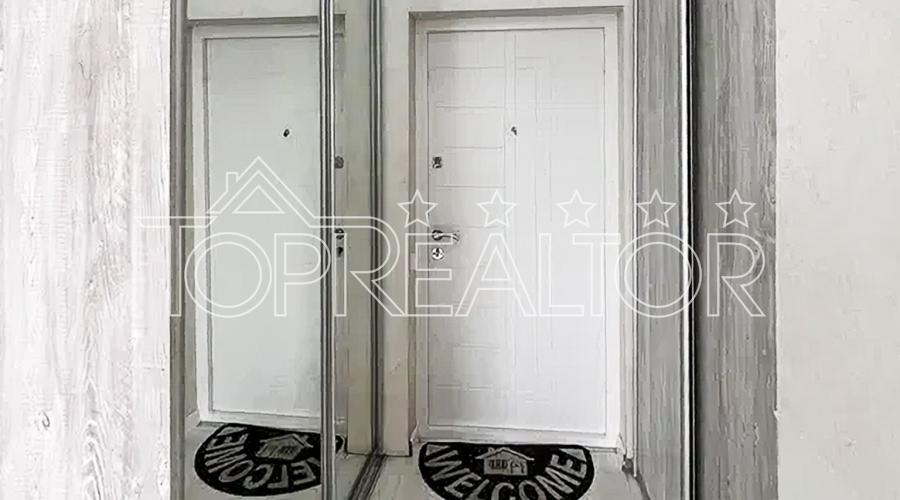 Продам 1 комнатную квартиру ЖК