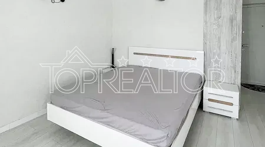 Продам 1 кімнатну квартиру ЖК | Toprealtor