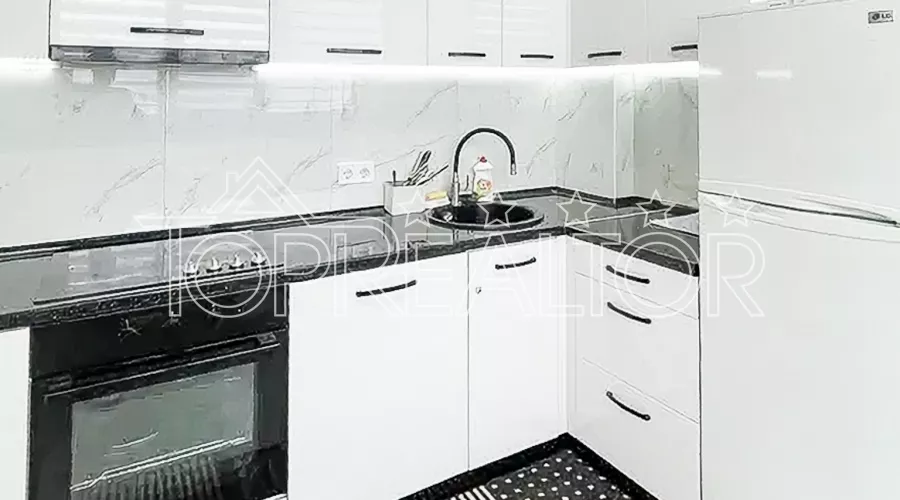 Продам 1 кімнатну квартиру ЖК | Toprealtor