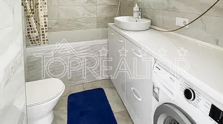 Продам 1 комнатную квартиру ЖК
