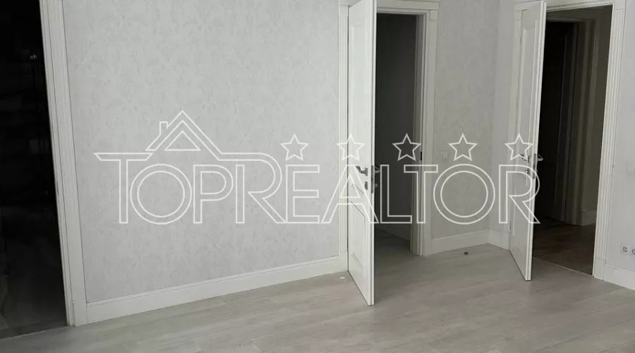 Продам добротний будинок з басейном в котеджному селищі | Toprealtor