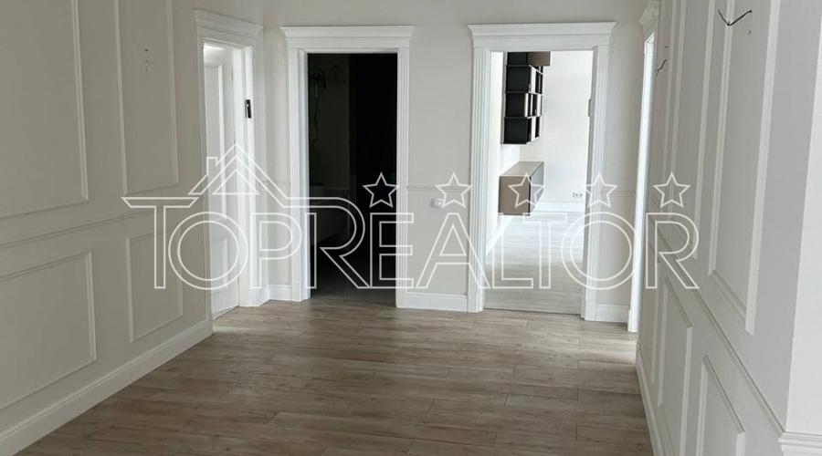 Продам добротний будинок з басейном в котеджному селищі  | Toprealtor