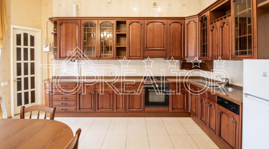 Продам 4-комн. квартиру в Доме Саламандра | Toprealtor