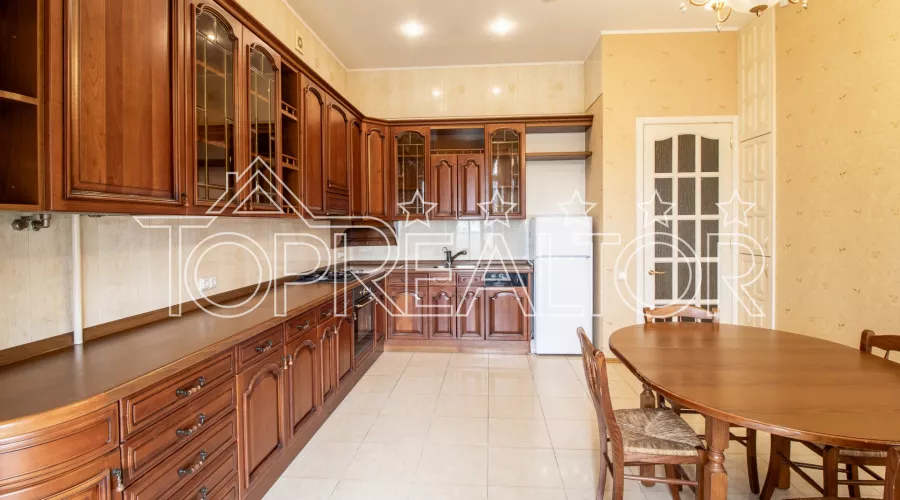 Продам 4-кімнатну квартиру в будинку Саламандра | Toprealtor