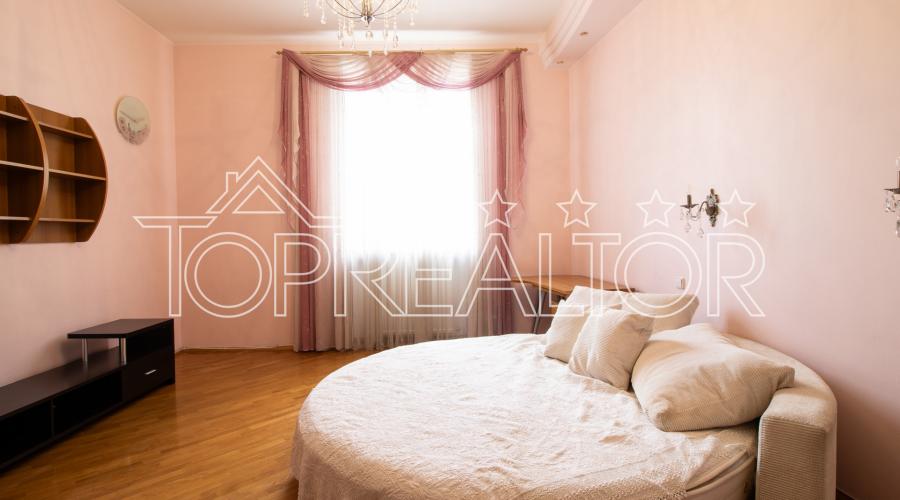 Продам 4-комн. квартиру в Доме Саламандра | Toprealtor