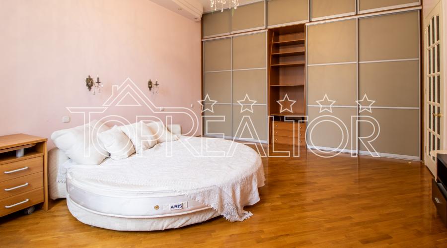 Продам 4-комн. квартиру в Доме Саламандра | Toprealtor