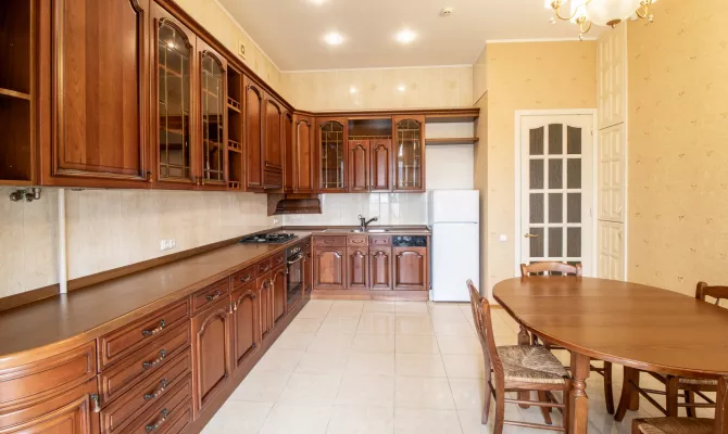 Продам 4-кімнатну квартиру в будинку Саламандра | Toprealtor