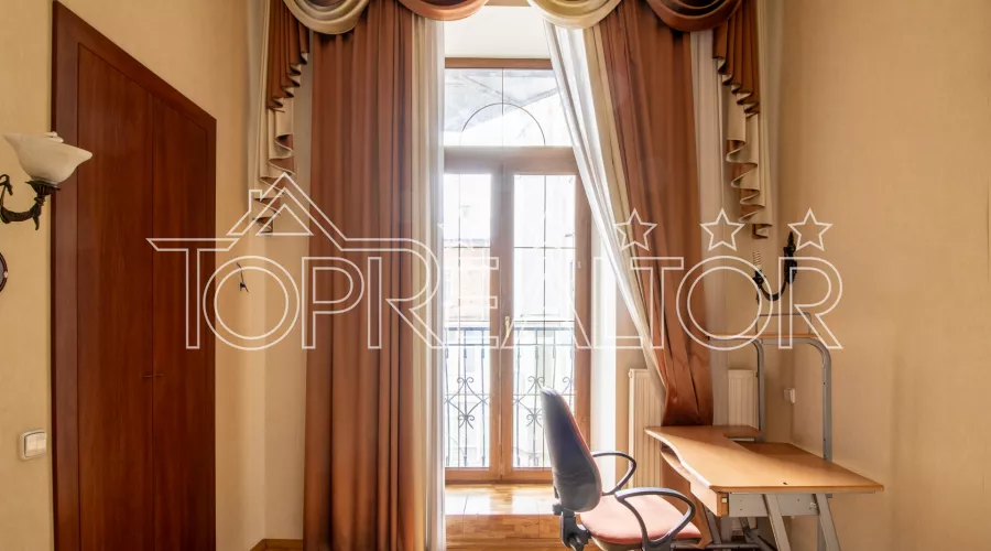 Продам 4-кімнатну квартиру в будинку Саламандра | Toprealtor