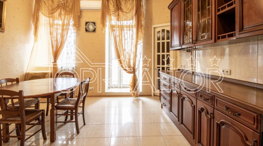 Продам 4-комн. квартиру в Доме Саламандра | Toprealtor