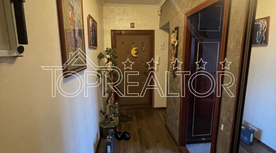 Продам хорошую, тёплую 3-комнатную квартиру на Салтовке в 522 м/р | Toprealtor
