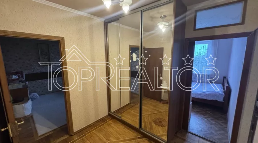 Продаж 2-кімнатної квартири (метро Перемога) | Toprealtor