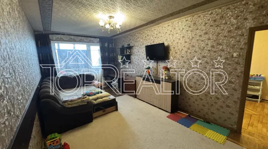 Продаж 2-кімнатної квартири (метро Перемога) | Toprealtor