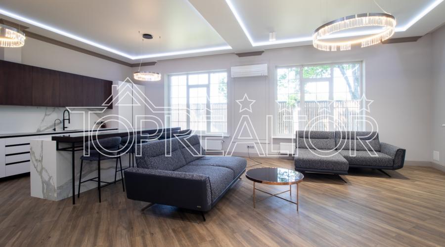 Продам сучасний котедж з ремонтом у закритому КС “Лісне”. | Toprealtor