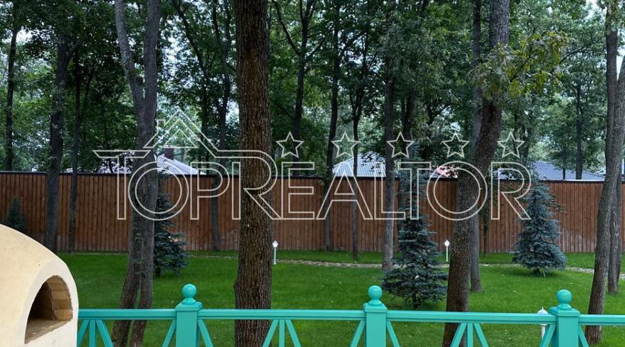 Продам сучасний котедж з ремонтом у закритому КС “Лісне” | Toprealtor