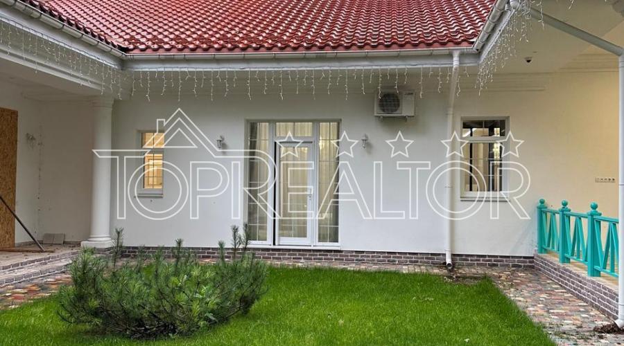 Продам сучасний котедж з ремонтом у закритому КС “Лісне” | Toprealtor