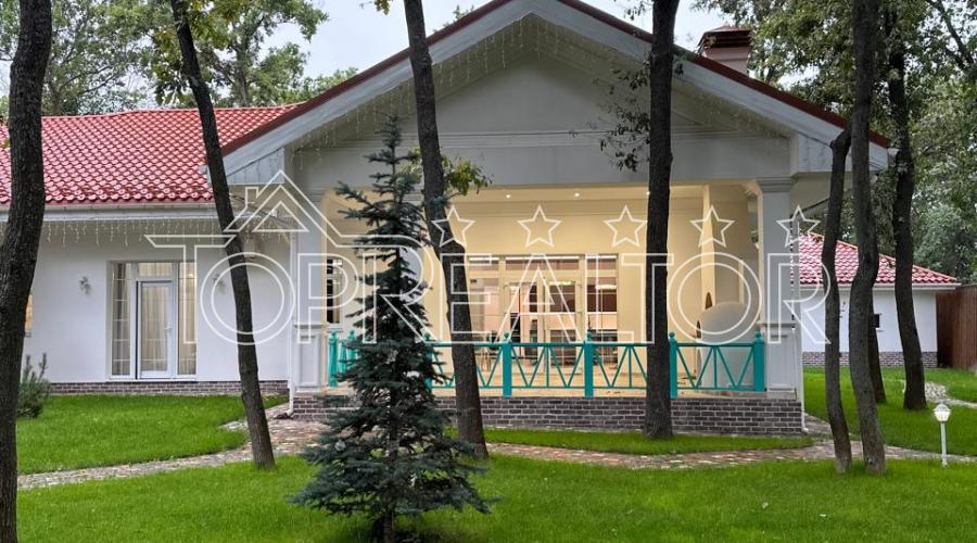 Продам сучасний котедж з ремонтом у закритому КС “Лісне” | Toprealtor