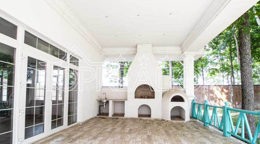 Продам сучасний котедж з ремонтом у закритому КС “Лісне”. | Toprealtor