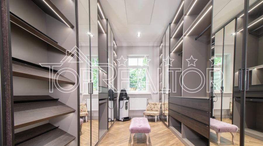 Продам сучасний котедж з ремонтом у закритому КС “Лісне”. | Toprealtor