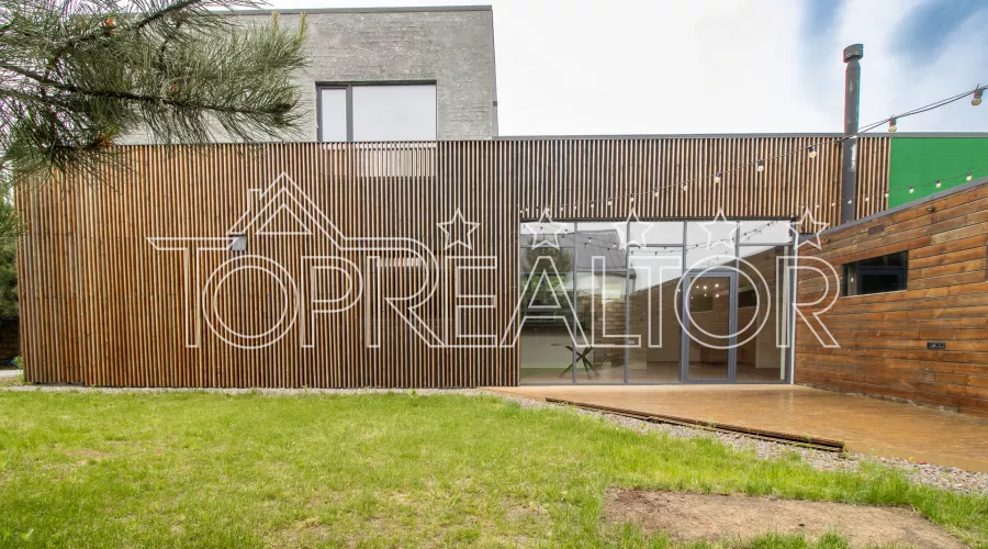 Продам роскошный дом на проспекте Науки | Toprealtor