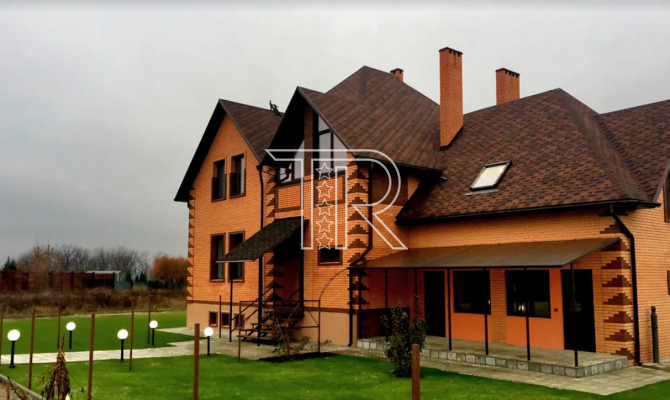 В продажу коттедж  в охороняєму містечку Флоринка. | Toprealtor