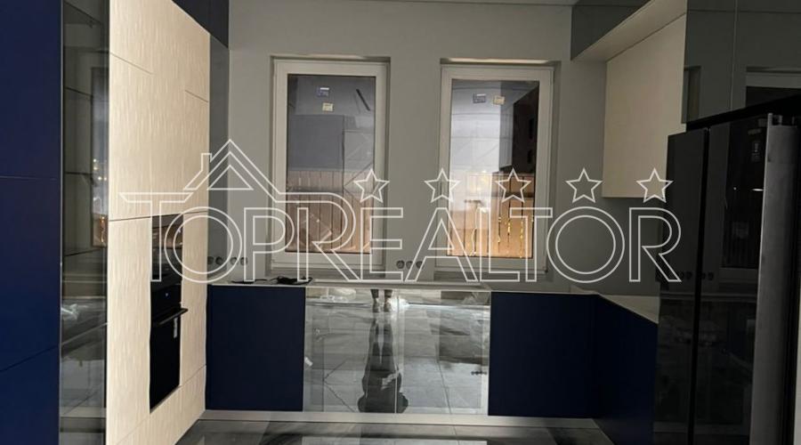 Здається в оренду 2- поверховий будинок в містечку  | Toprealtor
