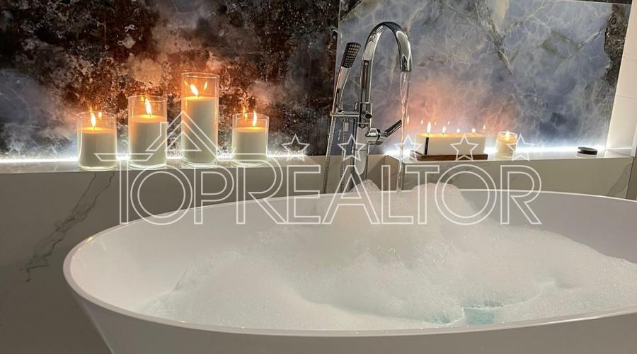 Здається в оренду 2- поверховий будинок в містечку  | Toprealtor