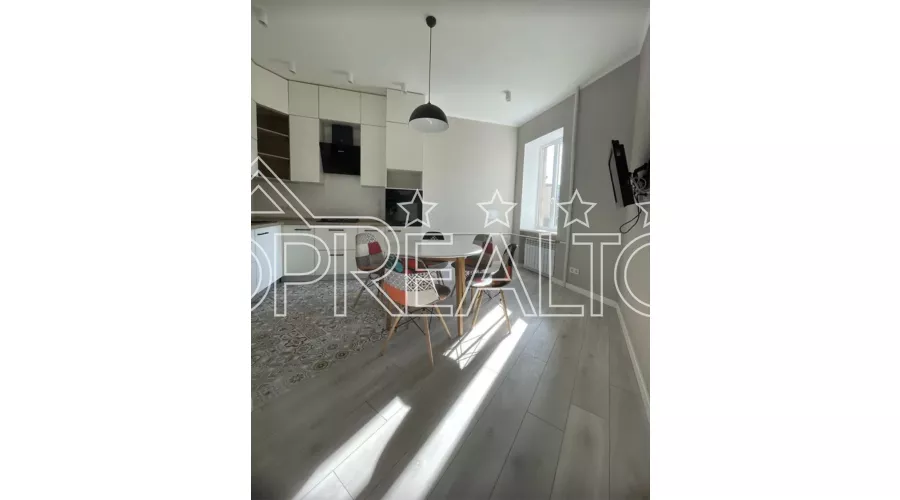 Продаж 3-кімнатної квартири в центрі | Toprealtor